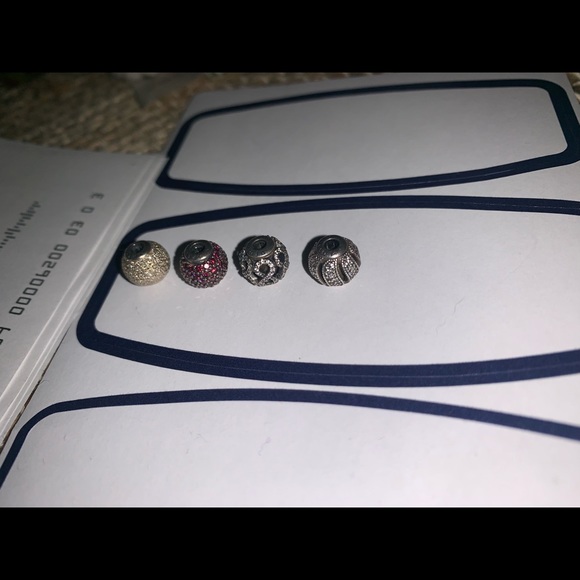 Pandora charms - Picture 3 of 4